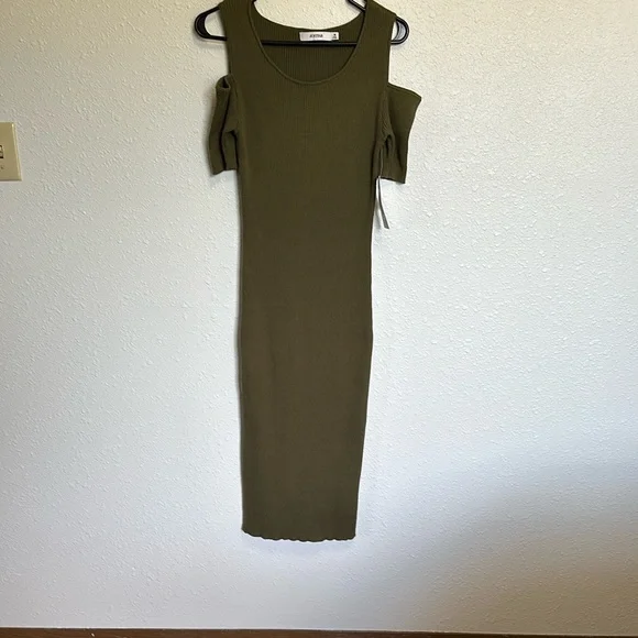 JustFab Olive Green Cold Shoulder Ribbed Knee-Length Dress Size Medium - Picture 4 of 13